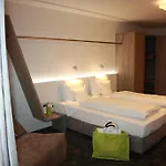 Boutique-hotel Im Weingarten 호텔 뮐하임