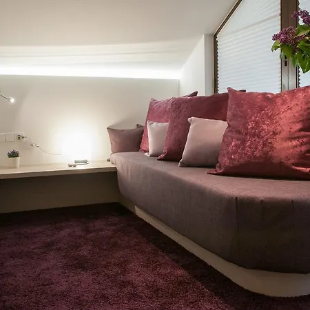 Boutique-hotel Im Weingarten 穆尔海姆