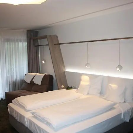 Boutique-hotel Im Weingarten 穆尔海姆