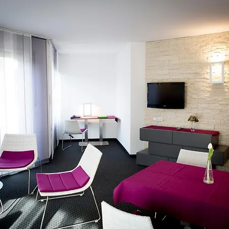 Boutique-hotel Im Weingarten מלון מולהיים